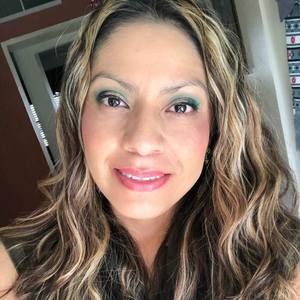 Meet your Posher, Lynette